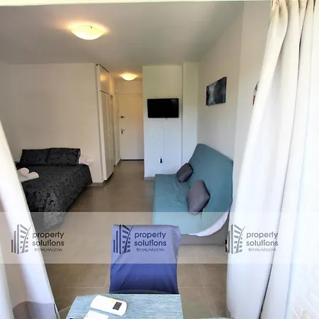 135 Agata Apartamentos. Piscina Y Playa. A Corta Distancia Del Centro. Apartment *