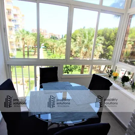 135 Agata Apartamentos. Piscina Y Playa. A Corta Distancia Del Centro.