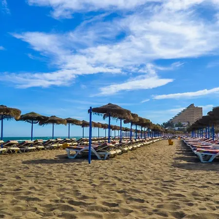 135 Agata Apartamentos. Piscina Y Playa. A Corta Distancia Del Centro. Benalmádena